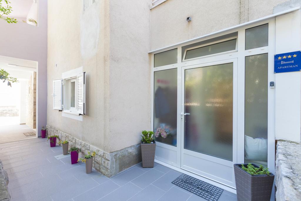 Apartmani Marina Makarska Exterior photo